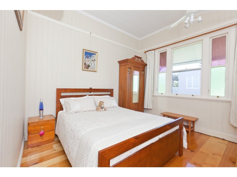 36 Waterview Avenue, Wynnum QLD 4178
