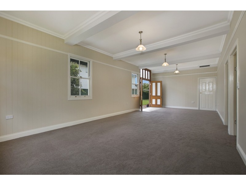 36 Waterview Avenue, Wynnum QLD 4178