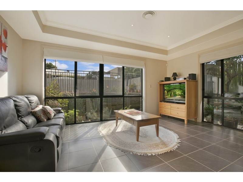 16 Creswick Place, Birkdale QLD 4159