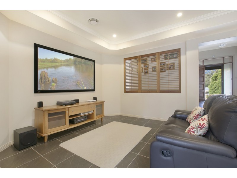 16 Creswick Place, Birkdale QLD 4159