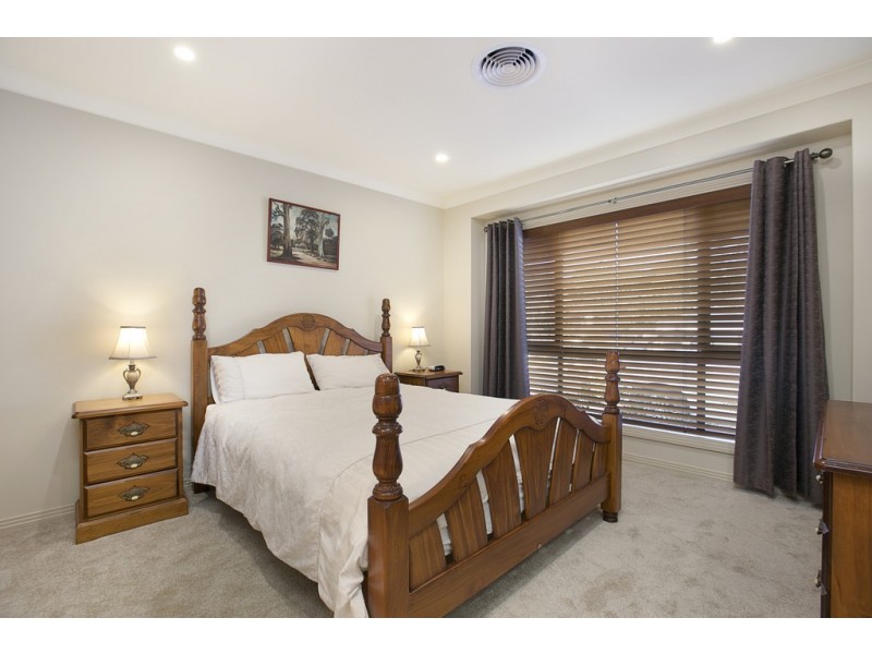 16 Creswick Place, Birkdale QLD 4159
