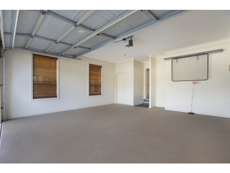 16 Creswick Place, Birkdale QLD 4159