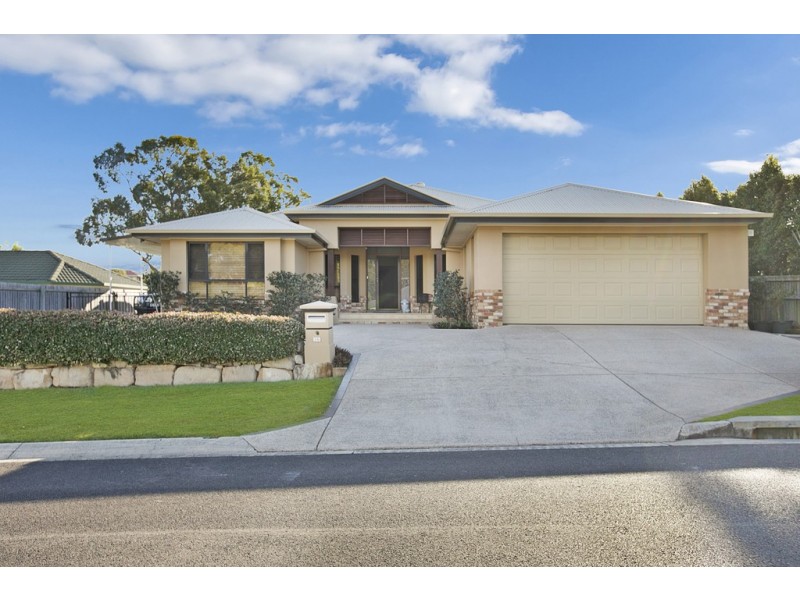 16 Creswick Place, Birkdale QLD 4159