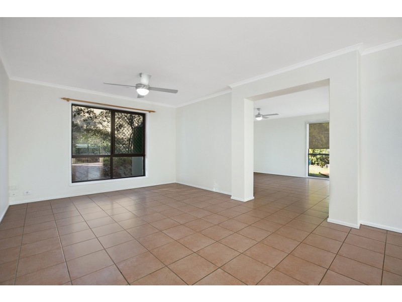 52 Constellation Way, Wynnum QLD 4178