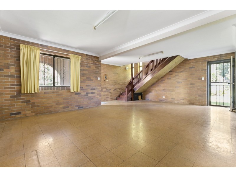 23 Ashton Street, Wynnum QLD 4178