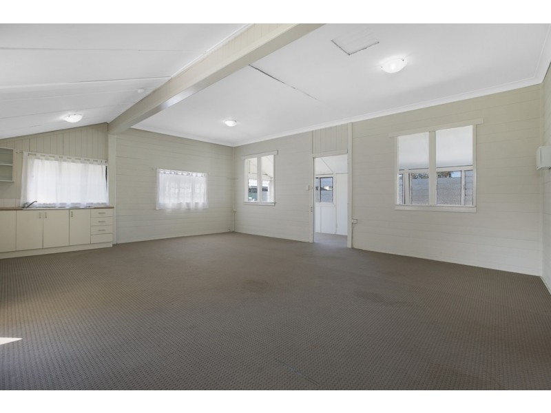 26 Alexander Street, Lota QLD 4179