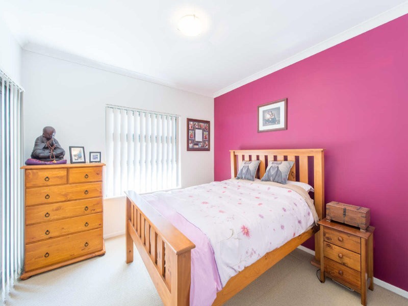 3/82 BAY TERRACE, Wynnum QLD 4178
