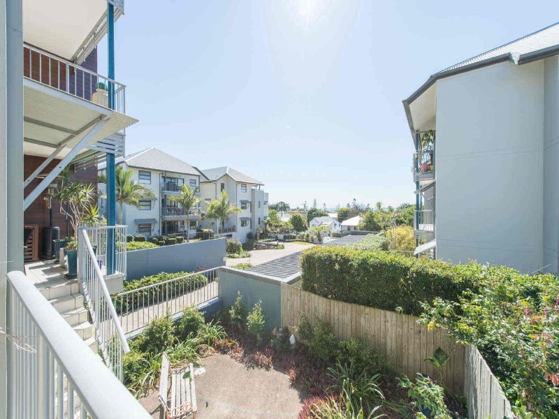 3/82 BAY TERRACE, Wynnum QLD 4178