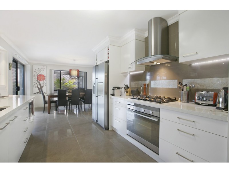 62 Hannah Circuit, Manly West QLD 4179