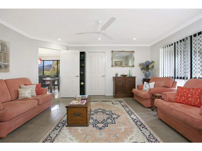 62 Hannah Circuit, Manly West QLD 4179