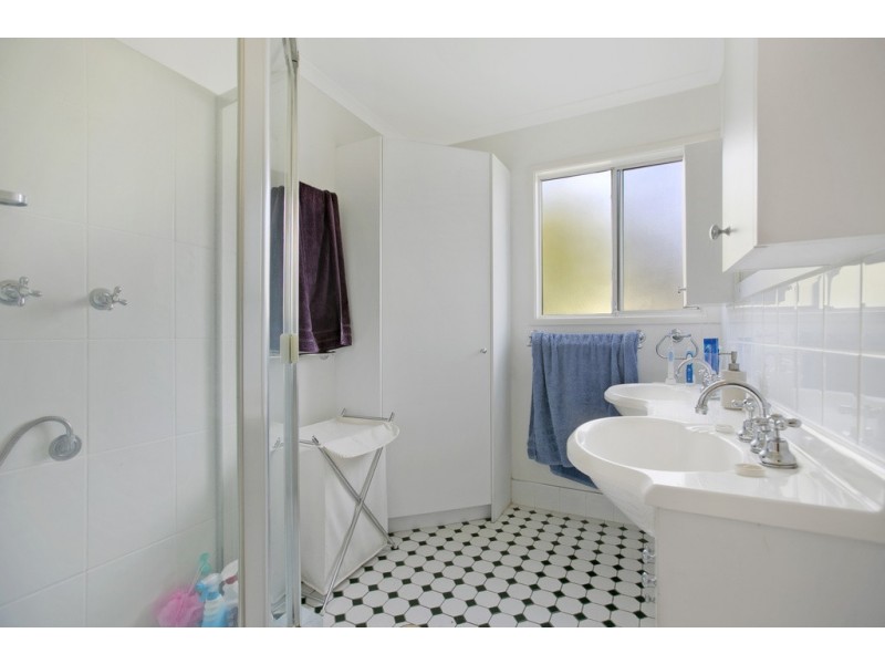 16 Youngs Road, Hemmant QLD 4174