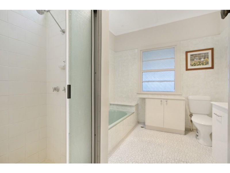 5 Primrose Parade, Wynnum West QLD 4178