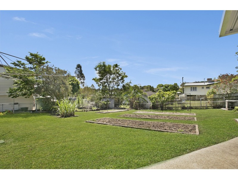 5 Primrose Parade, Wynnum West QLD 4178