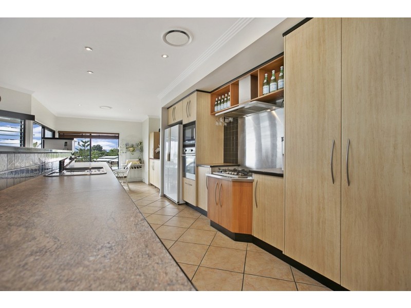 421 Esplanade, Manly QLD 4179