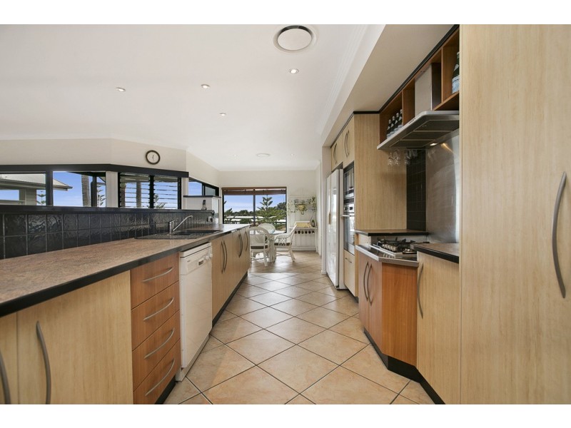 421 Esplanade, Manly QLD 4179