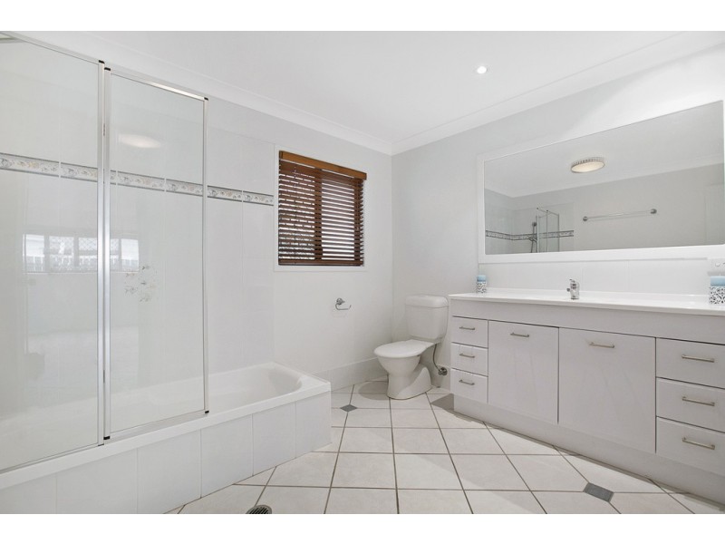 421 Esplanade, Manly QLD 4179