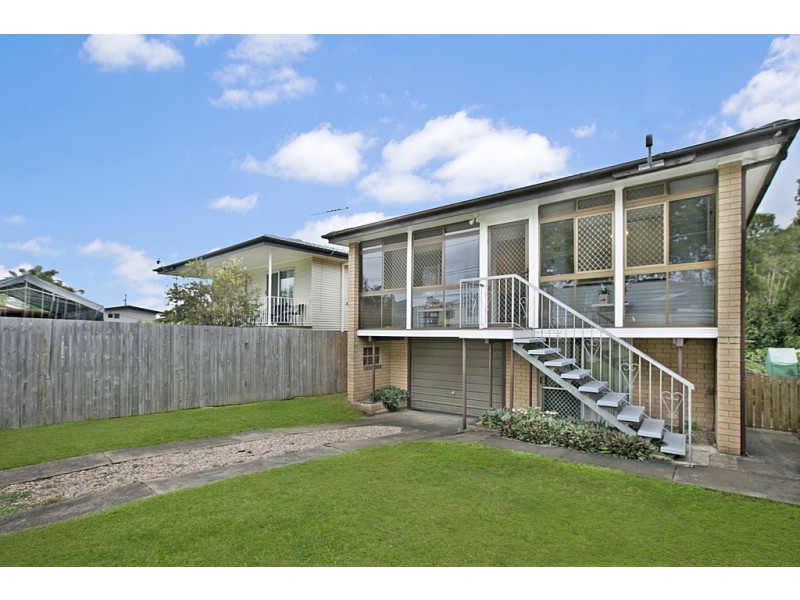 12 Euston Street, Wynnum West QLD 4178