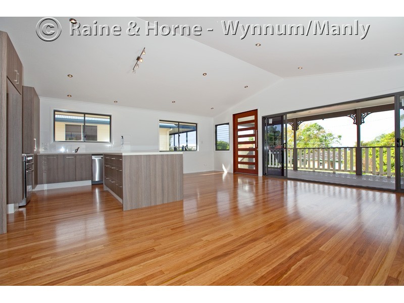 102 Gordon Parade, Manly QLD 4179