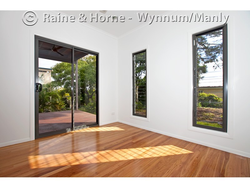 102 Gordon Parade, Manly QLD 4179