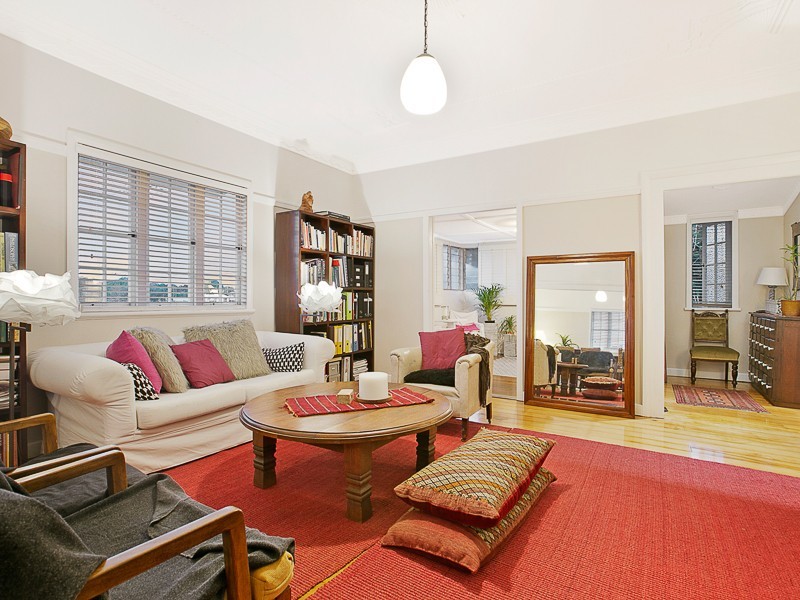 36 Primrose Parade, Wynnum QLD 4178