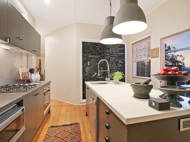 36 Primrose Parade, Wynnum QLD 4178