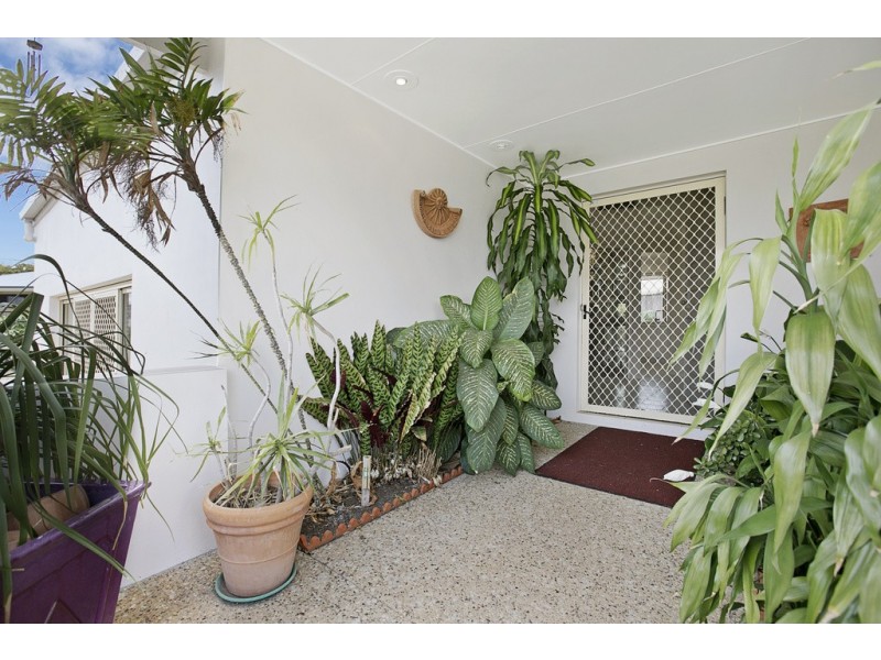 1 Teraglin Street, Manly West QLD 4179