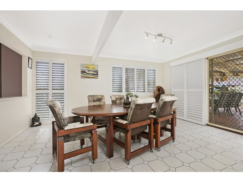 1 Teraglin Street, Manly West QLD 4179