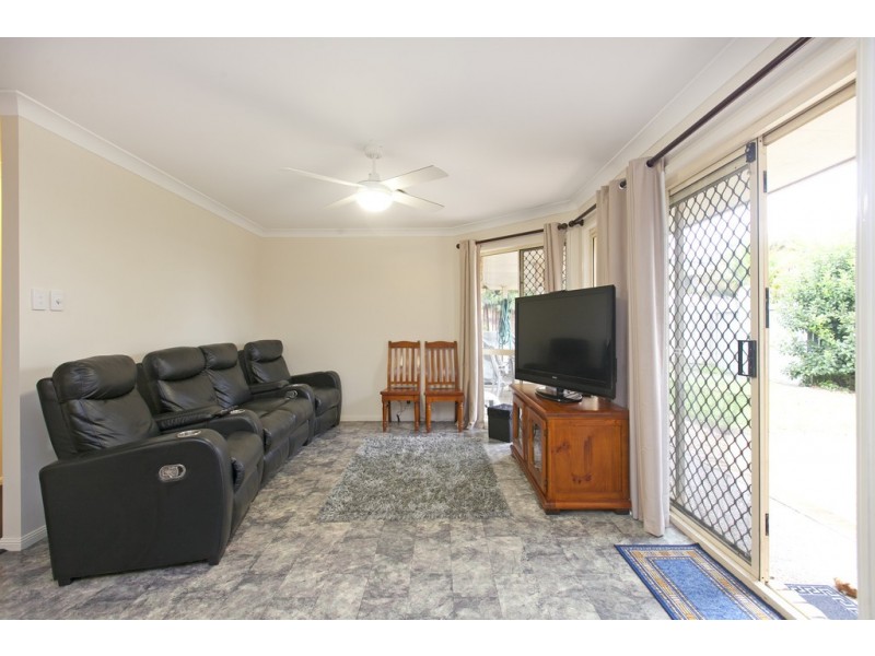 42 Plaza Street, Wynnum West QLD 4178
