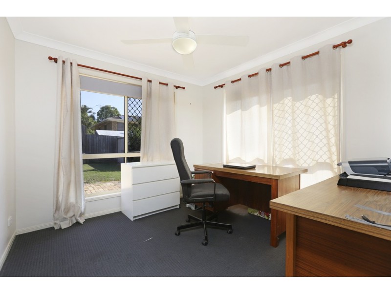 42 Plaza Street, Wynnum West QLD 4178