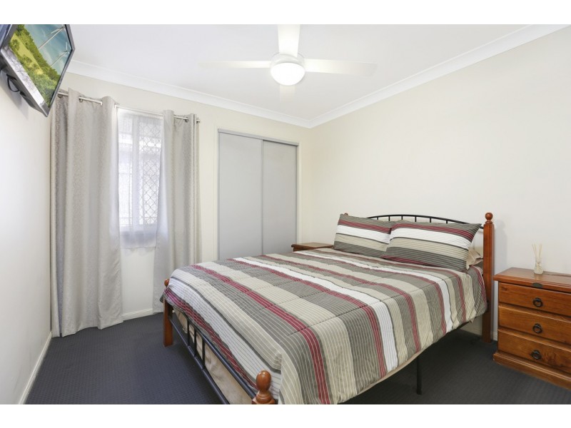 42 Plaza Street, Wynnum West QLD 4178