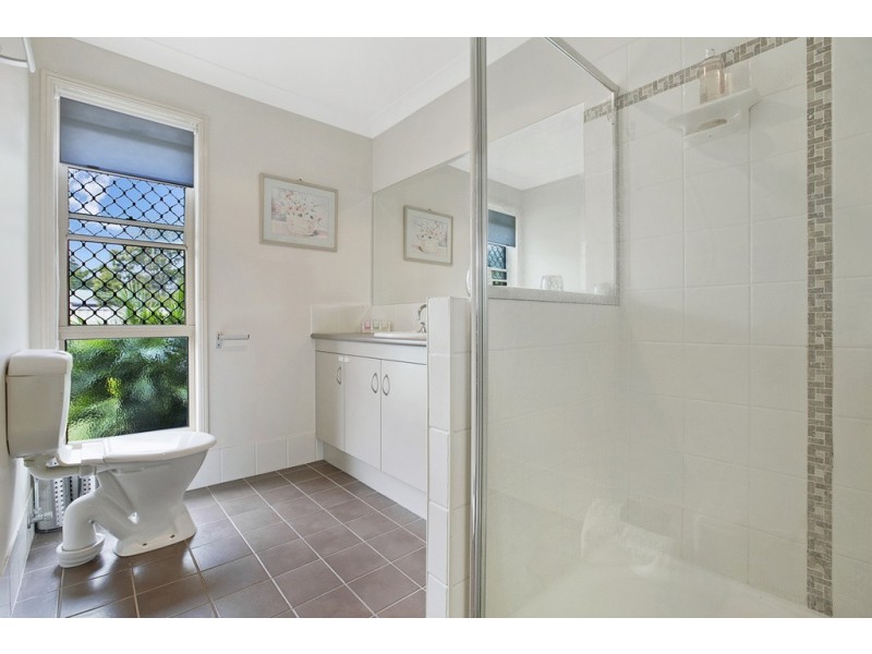 1 Wirra Circuit, Wynnum West QLD 4178