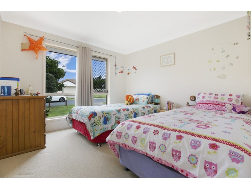 1 Wirra Circuit, Wynnum West QLD 4178