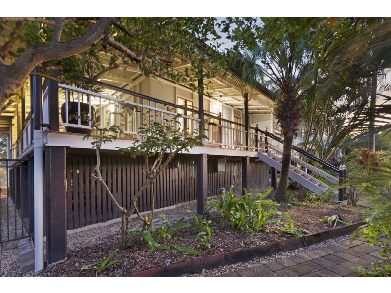 28 Barnham Street, Wynnum QLD 4178