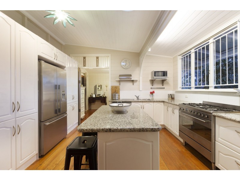 28 Barnham Street, Wynnum QLD 4178