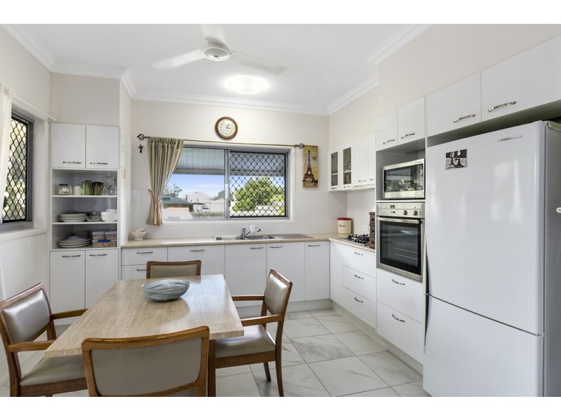 39 Granada Street, Wynnum QLD 4178