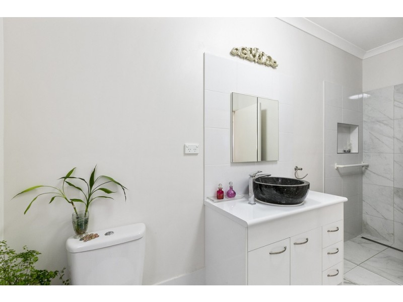 39 Granada Street, Wynnum QLD 4178