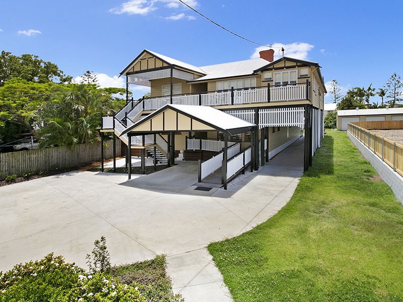 11 Waterloo Esplanade, Wynnum QLD 4178