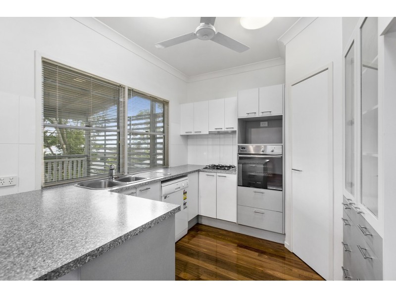 11 Ryder St, Wynnum QLD 4178