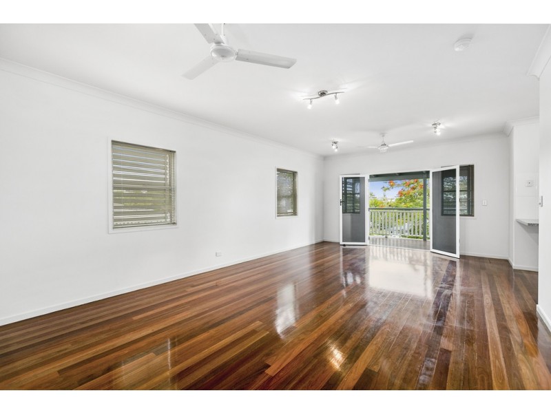 11 Ryder St, Wynnum QLD 4178