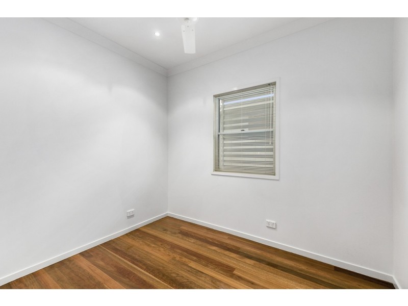 11 Ryder St, Wynnum QLD 4178