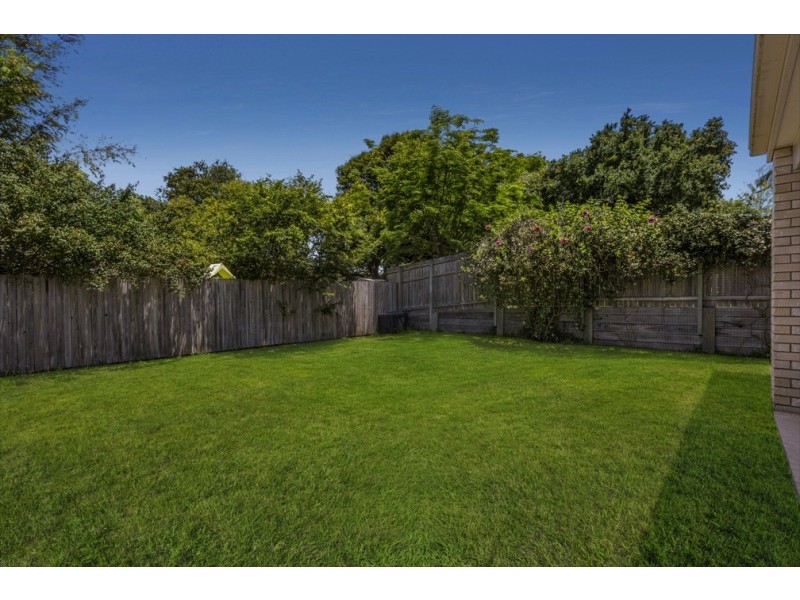 16 Wassell Street, Wynnum QLD 4178