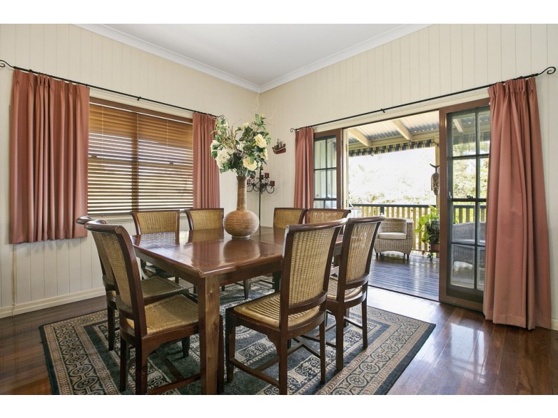18 Tingal Road, Wynnum QLD 4178