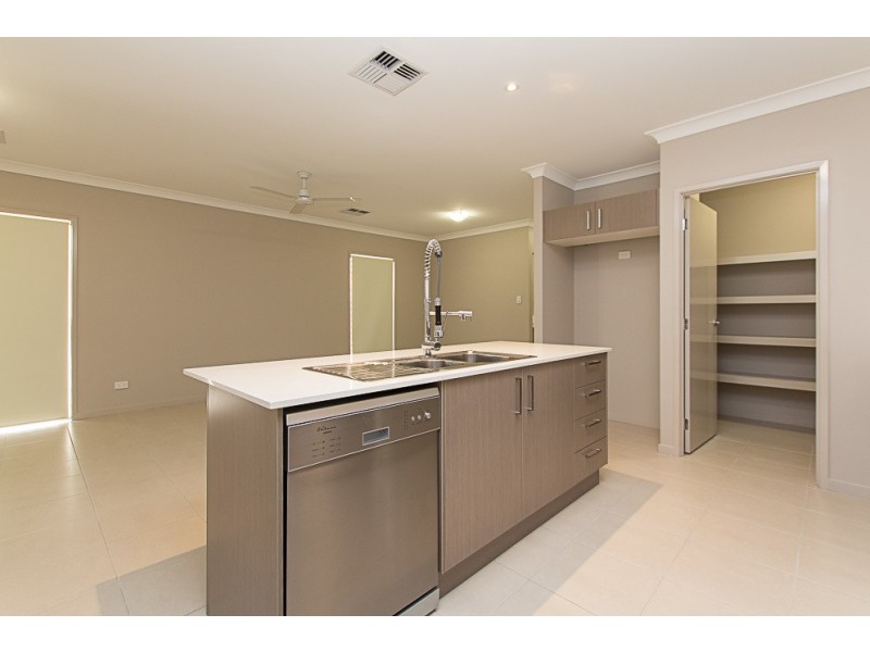 47 Bulgin Avenue, Wynnum QLD 4178