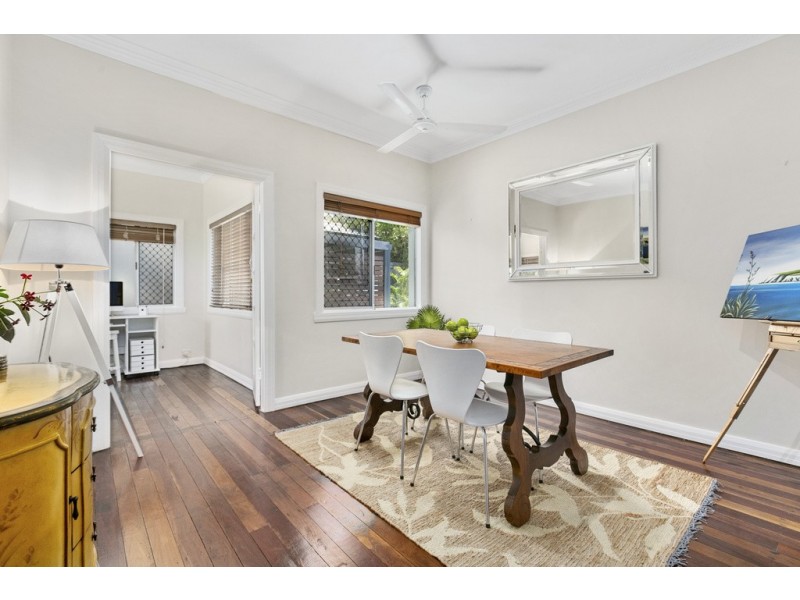 32 Parramatta Street, Manly QLD 4179