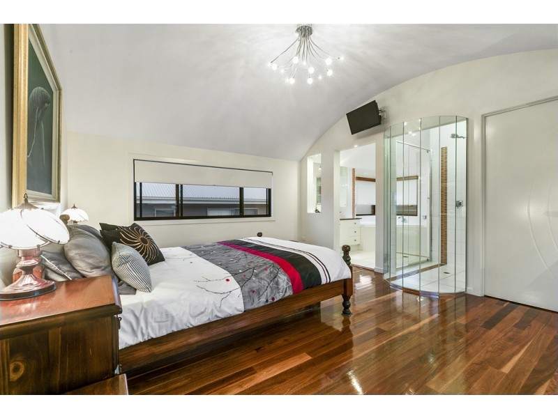 64 Wellesley Street, Wellington Point QLD 4160