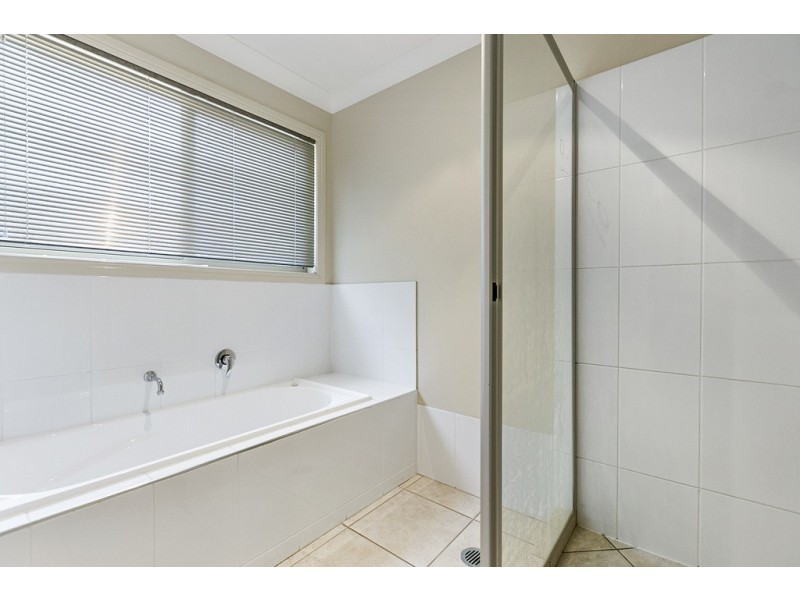 7 Blackwood Road, Manly West QLD 4179