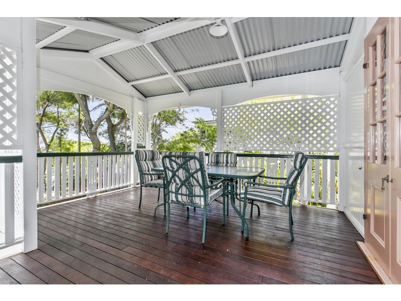 40 Fisher Street, Manly QLD 4179