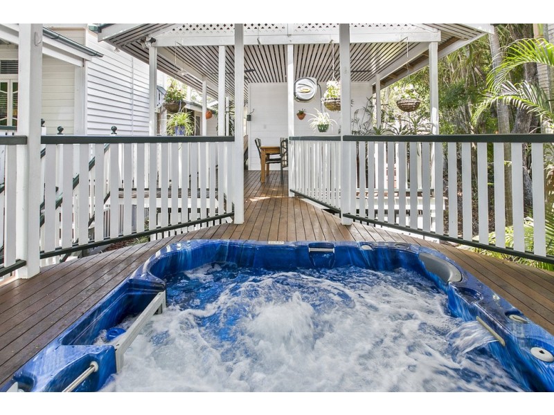 40 Fisher Street, Manly QLD 4179