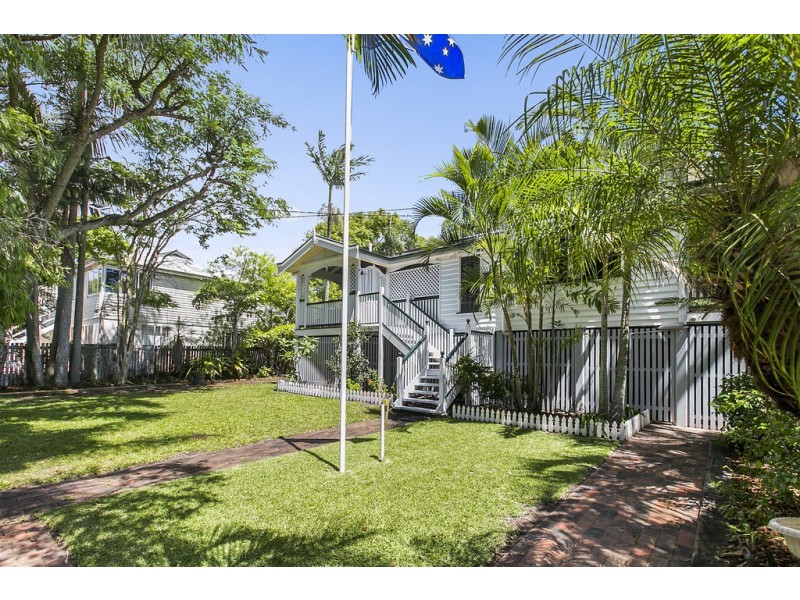 40 Fisher Street, Manly QLD 4179