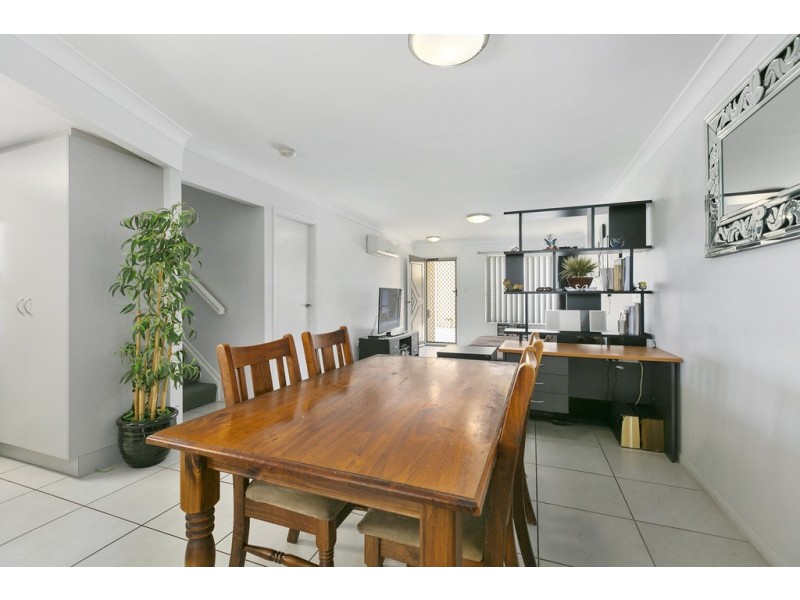 4/151 PINE STREET, Wynnum QLD 4178
